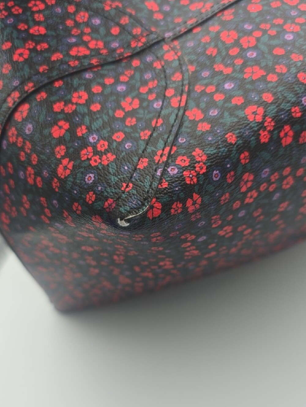 Coach Black & Red Reversable Floral/ Black Large Tote W Silver Hardware (GOOD)🥀 - Picture 10 of 15